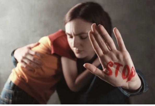 Integrating social care in response to Intimate Partner Violence and Abuse: supporting the adult and child victim (VISTA)