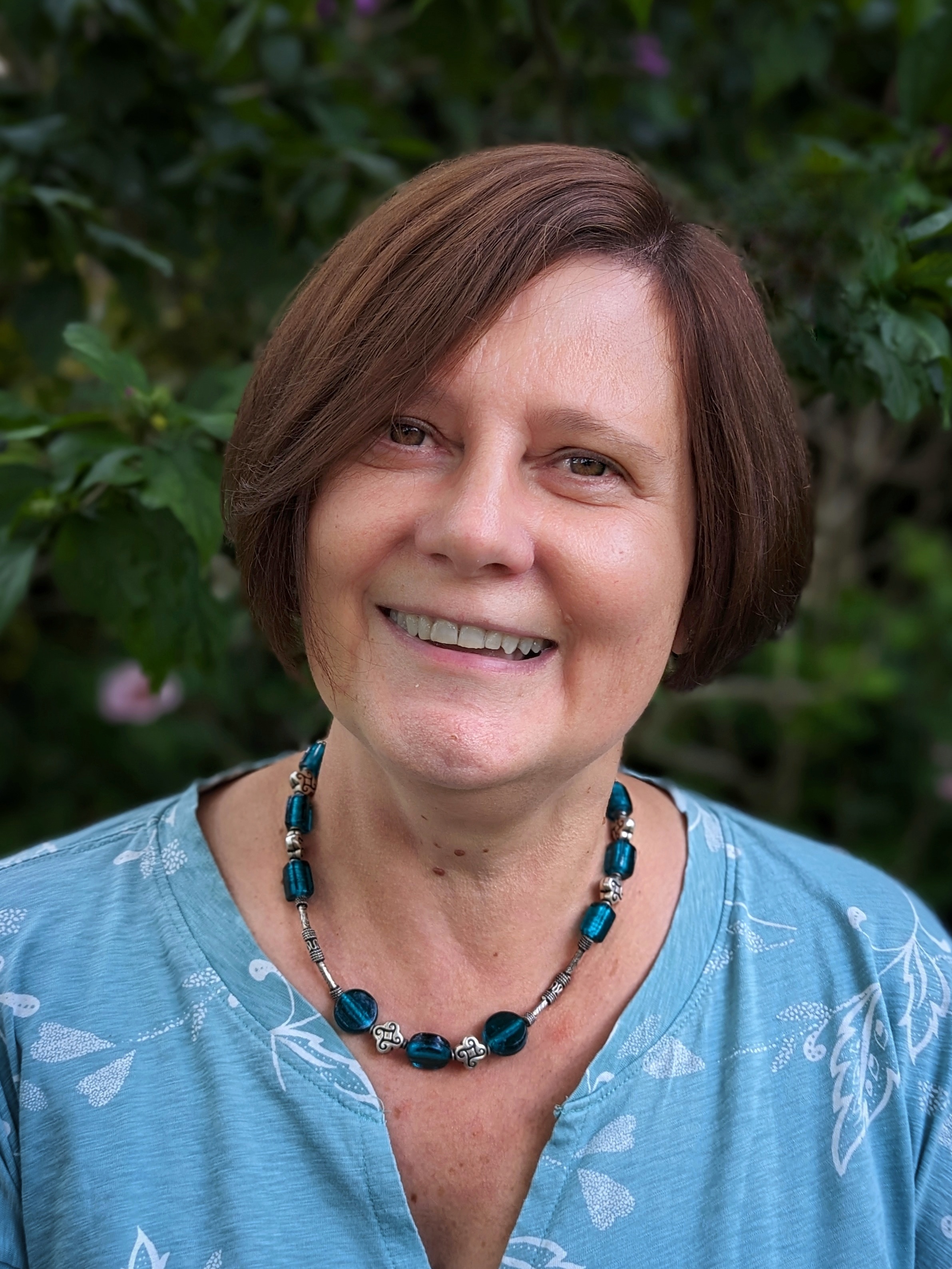 Photo of Dr. Julie MacInnes